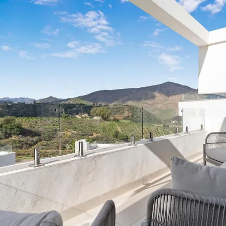 Vivi Homes -villa Kolibri Pool, Terrace & Golf *