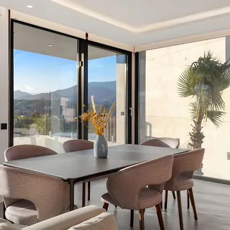 Vivi Homes -villa Kolibri Pool, Terrace & Golf